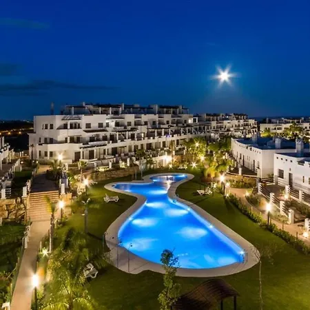 Apartment Fantastico En Sunset Golf, Estepona